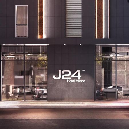 J24 Hotel Milano Luaran gambar