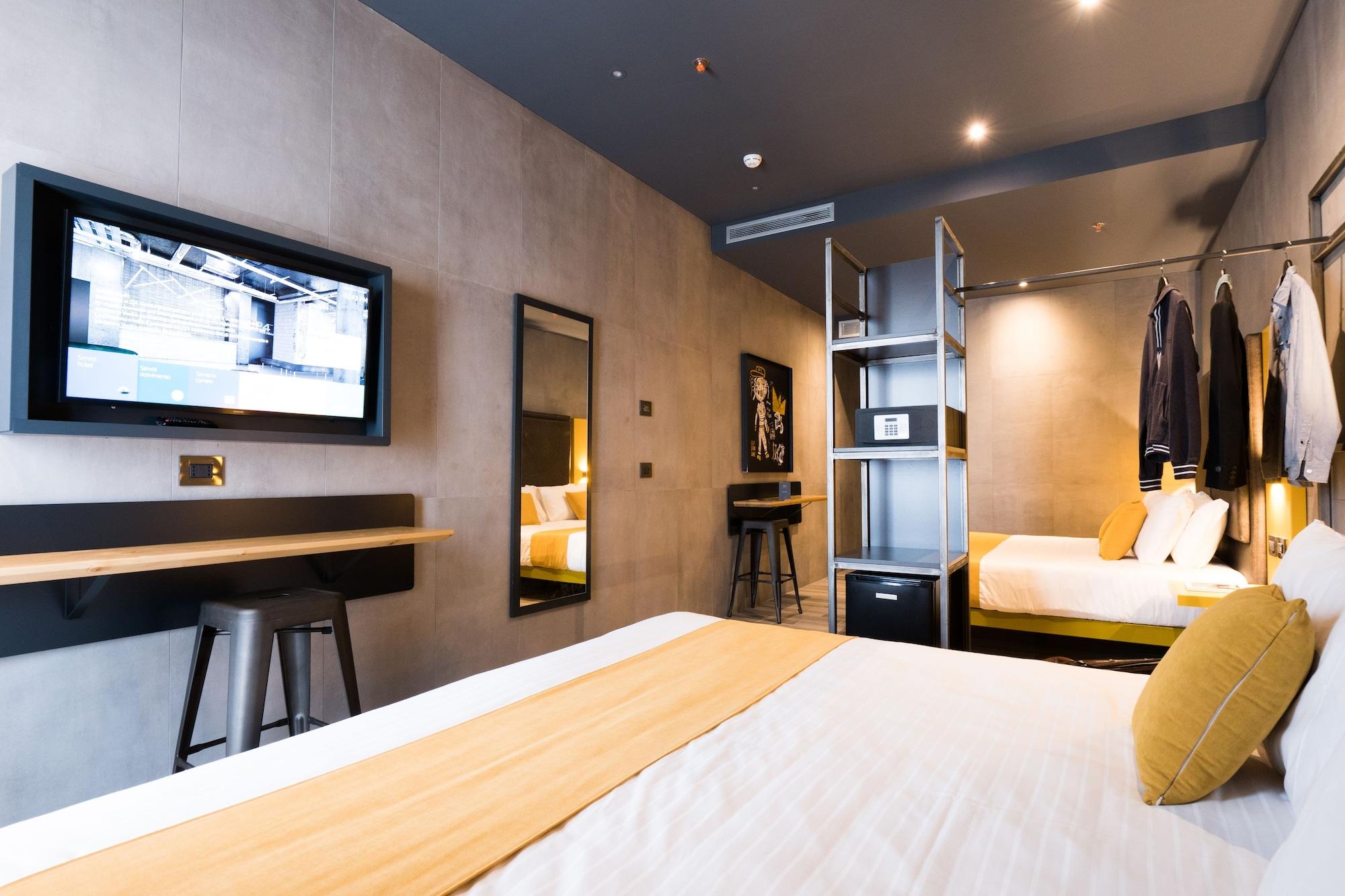J24 Hotel Milano Luaran gambar