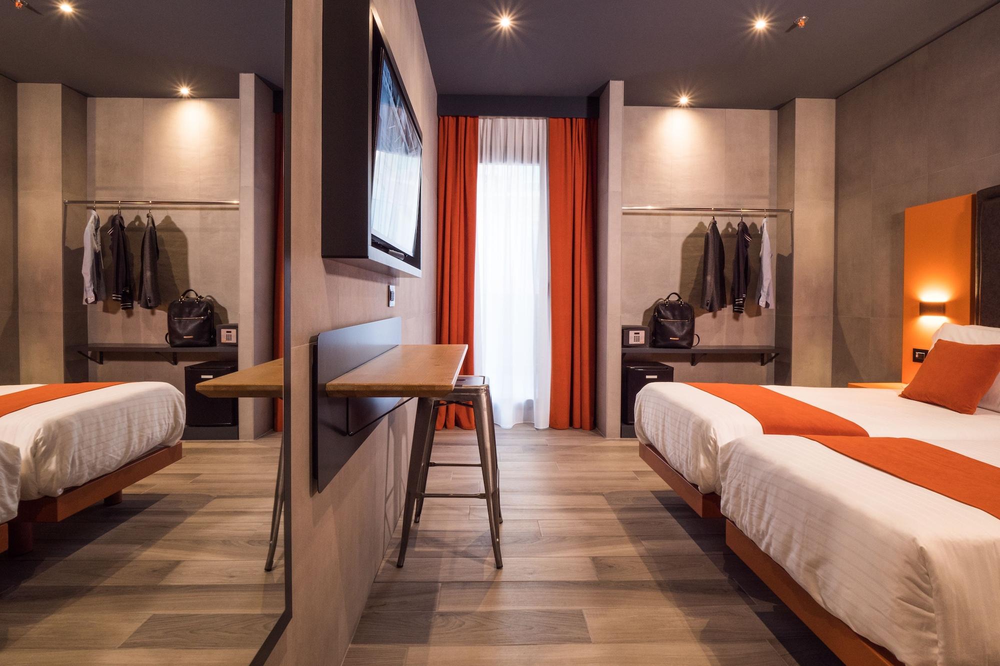 J24 Hotel Milano Luaran gambar