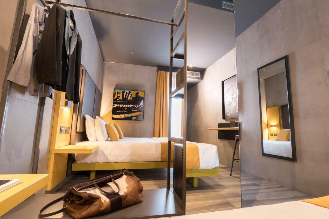 J24 Hotel Milano Luaran gambar